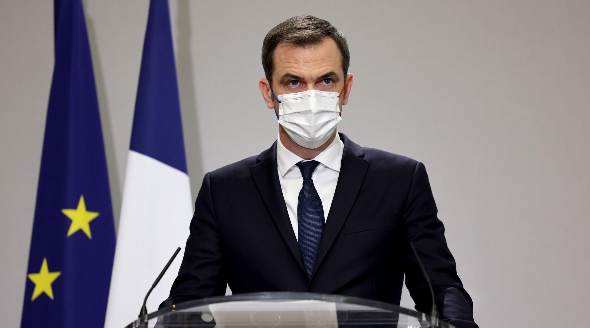 France: le gouvernement renforce les mesures sanitaires face à la 5ème vague du…